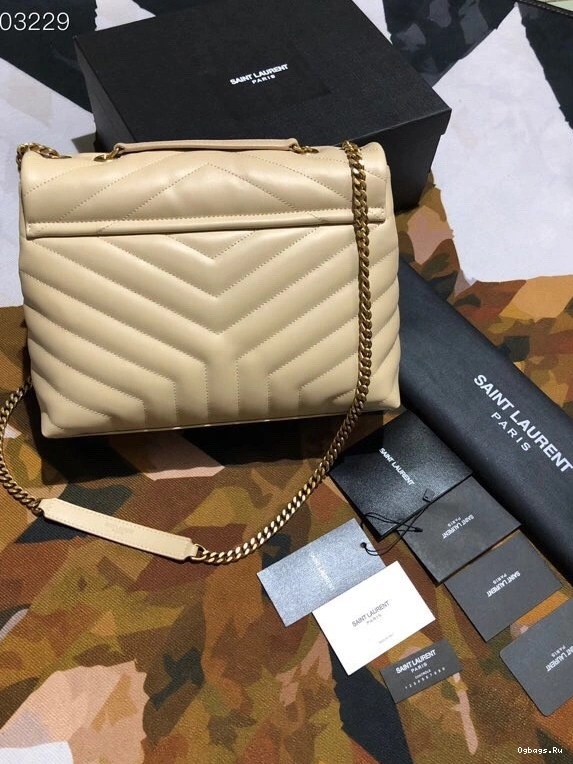 YSL LOULOU MEDIUM 0720